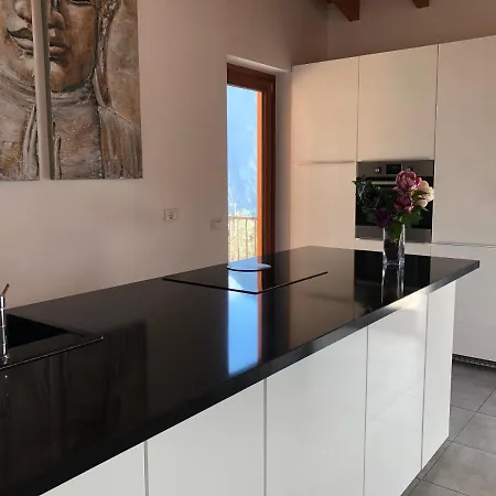 Vista Lago Con E Piscina Riva di Solto